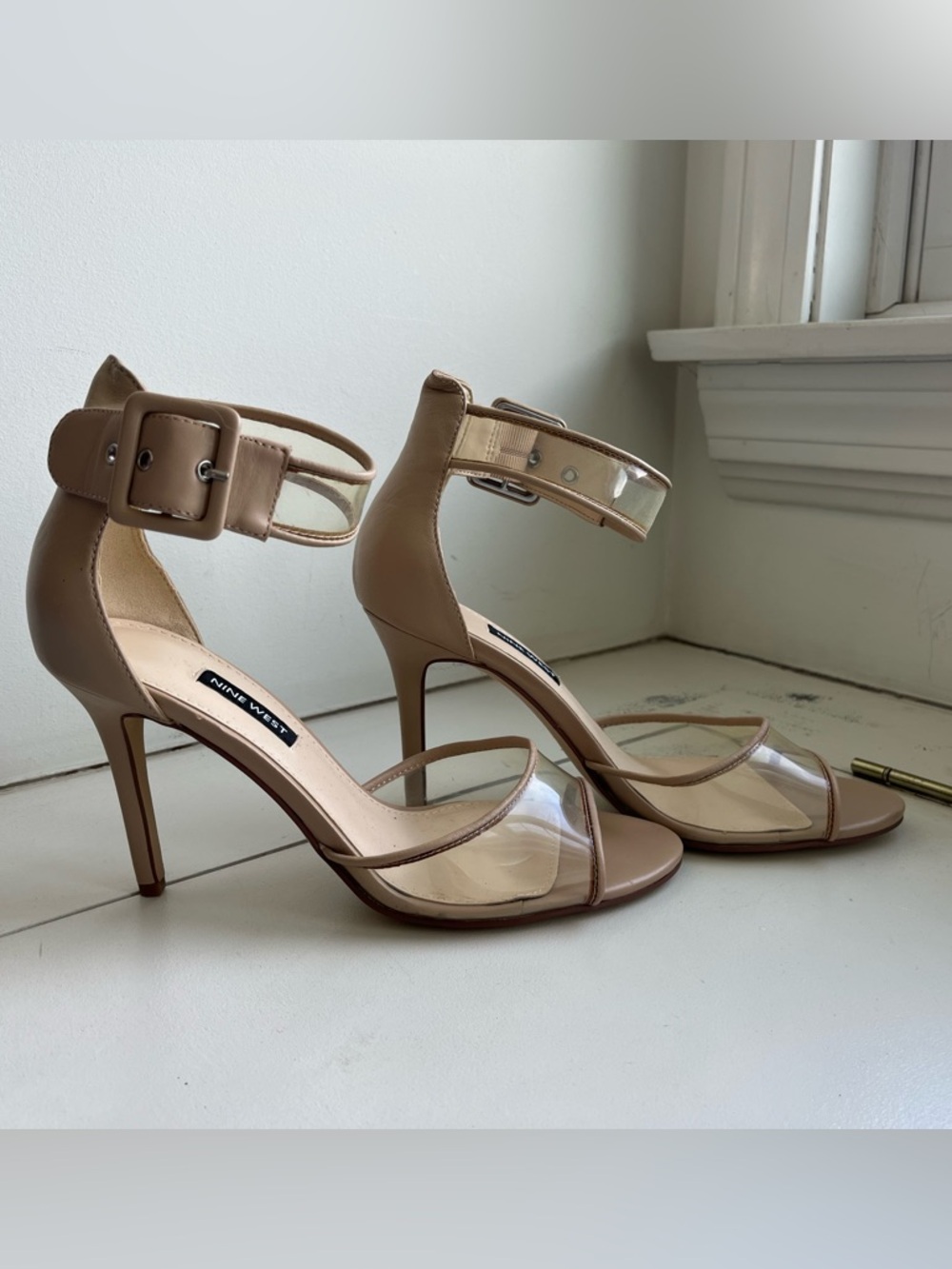 Nine West cream heels, 9.5